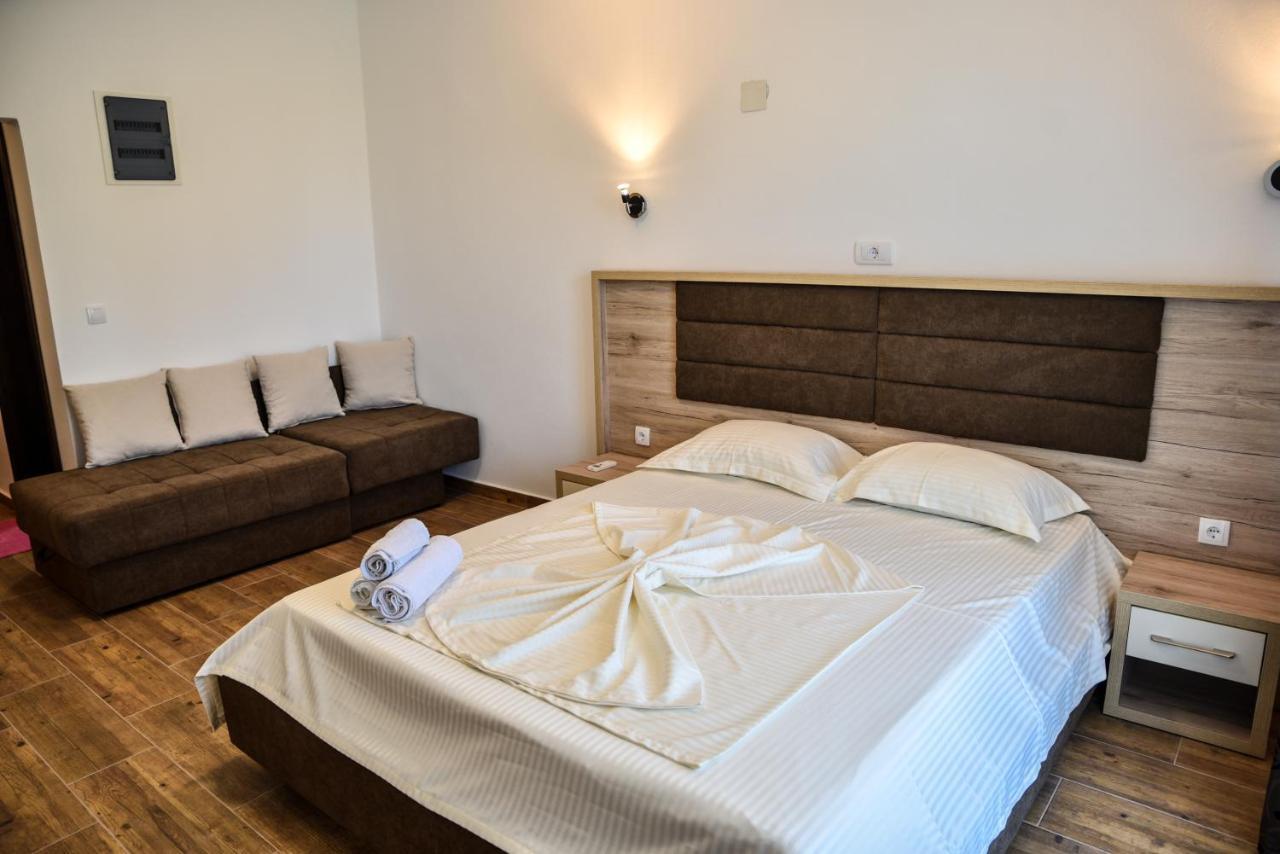 Casa Sinani Hotel Ulcinj Exterior photo