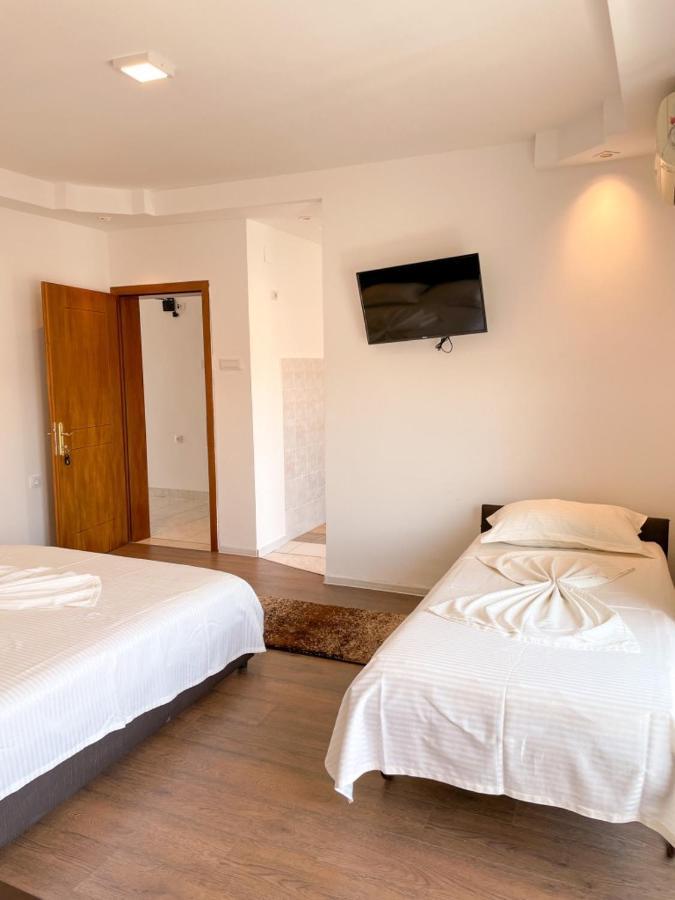 Casa Sinani Hotel Ulcinj Exterior photo