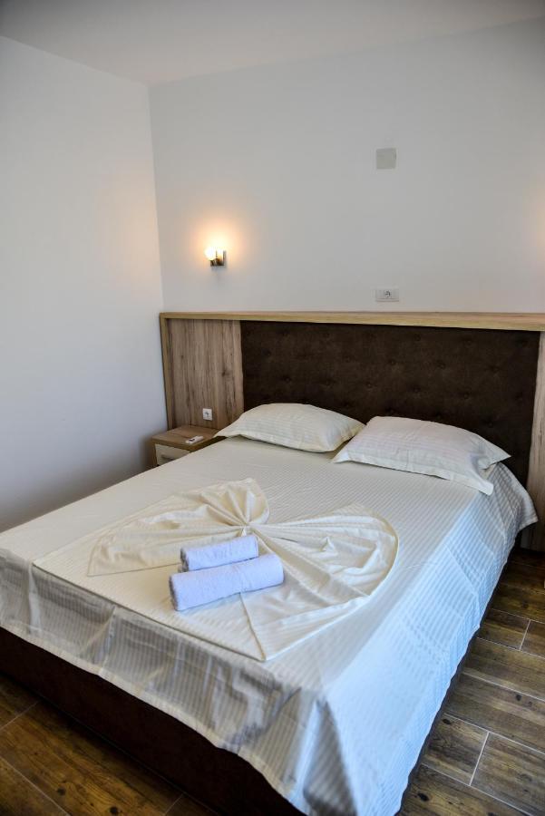 Casa Sinani Hotel Ulcinj Exterior photo